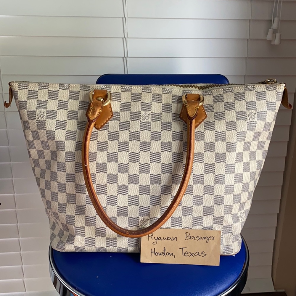 Authentic Louis Vuitton Saleya MM